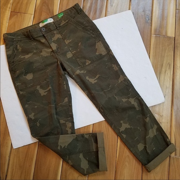 Anthropologie Wanderer Camo Pants - Picture 4 of 5
